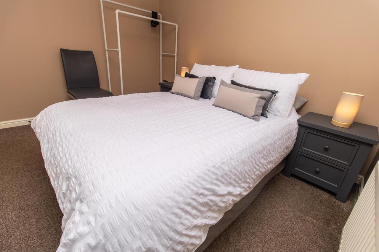 Dwellcome Home Ltd 3 Double Bedroom House, Private Estate, Driveway Parking, Fast Wifi, Ideal For Long Term Contractor, Etc Stays, 3 Miles 7 Mins Drive To Nissan, 15 Mins To Sunderland Newcastle, Regular Housekeeping Options - See Our Site For Assura Boldons Esterno foto