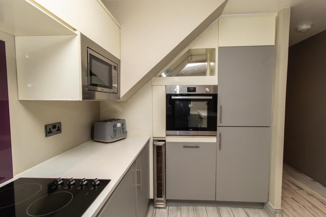 Dwellcome Home Ltd 3 Double Bedroom House, Private Estate, Driveway Parking, Fast Wifi, Ideal For Long Term Contractor, Etc Stays, 3 Miles 7 Mins Drive To Nissan, 15 Mins To Sunderland Newcastle, Regular Housekeeping Options - See Our Site For Assura Boldons Esterno foto
