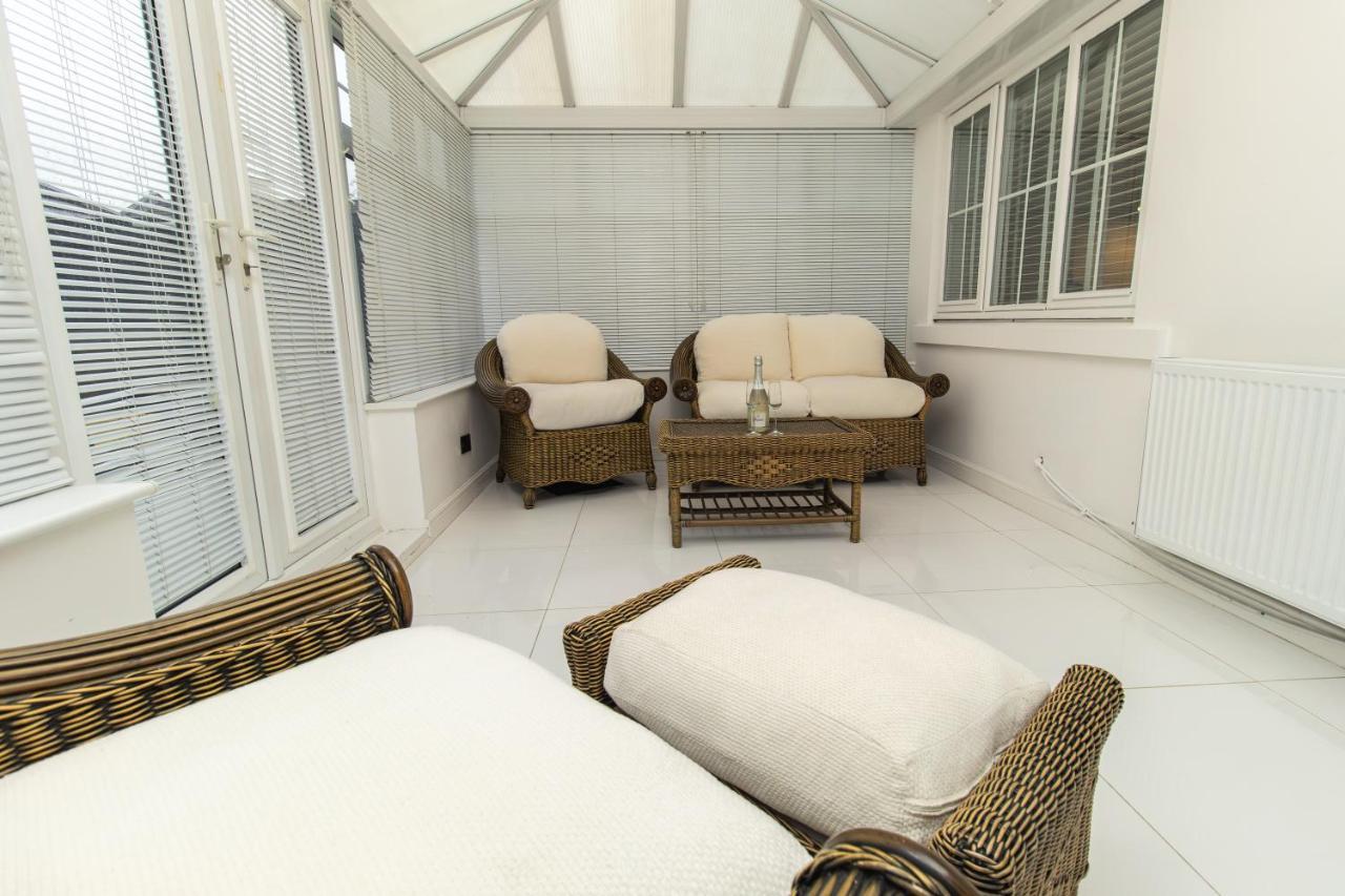 Dwellcome Home Ltd 3 Double Bedroom House, Private Estate, Driveway Parking, Fast Wifi, Ideal For Long Term Contractor, Etc Stays, 3 Miles 7 Mins Drive To Nissan, 15 Mins To Sunderland Newcastle, Regular Housekeeping Options - See Our Site For Assura Boldons Esterno foto